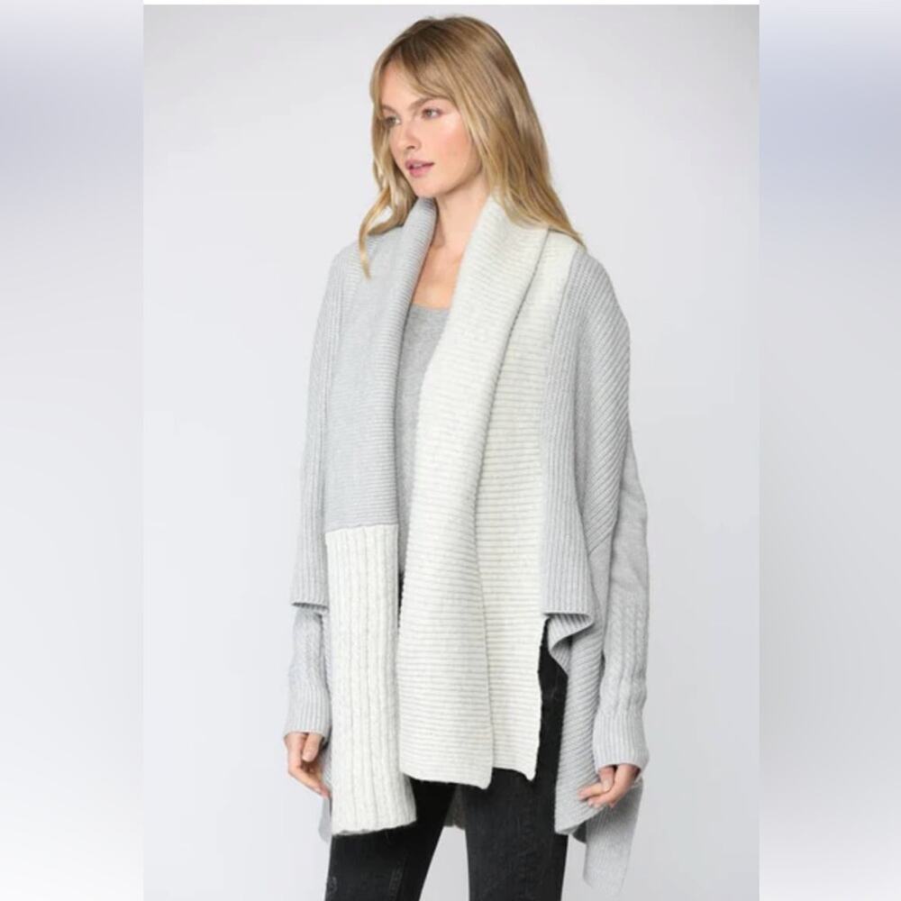 Fate Please Yourself Gray And Cream Open Shawl Ch… - image 3